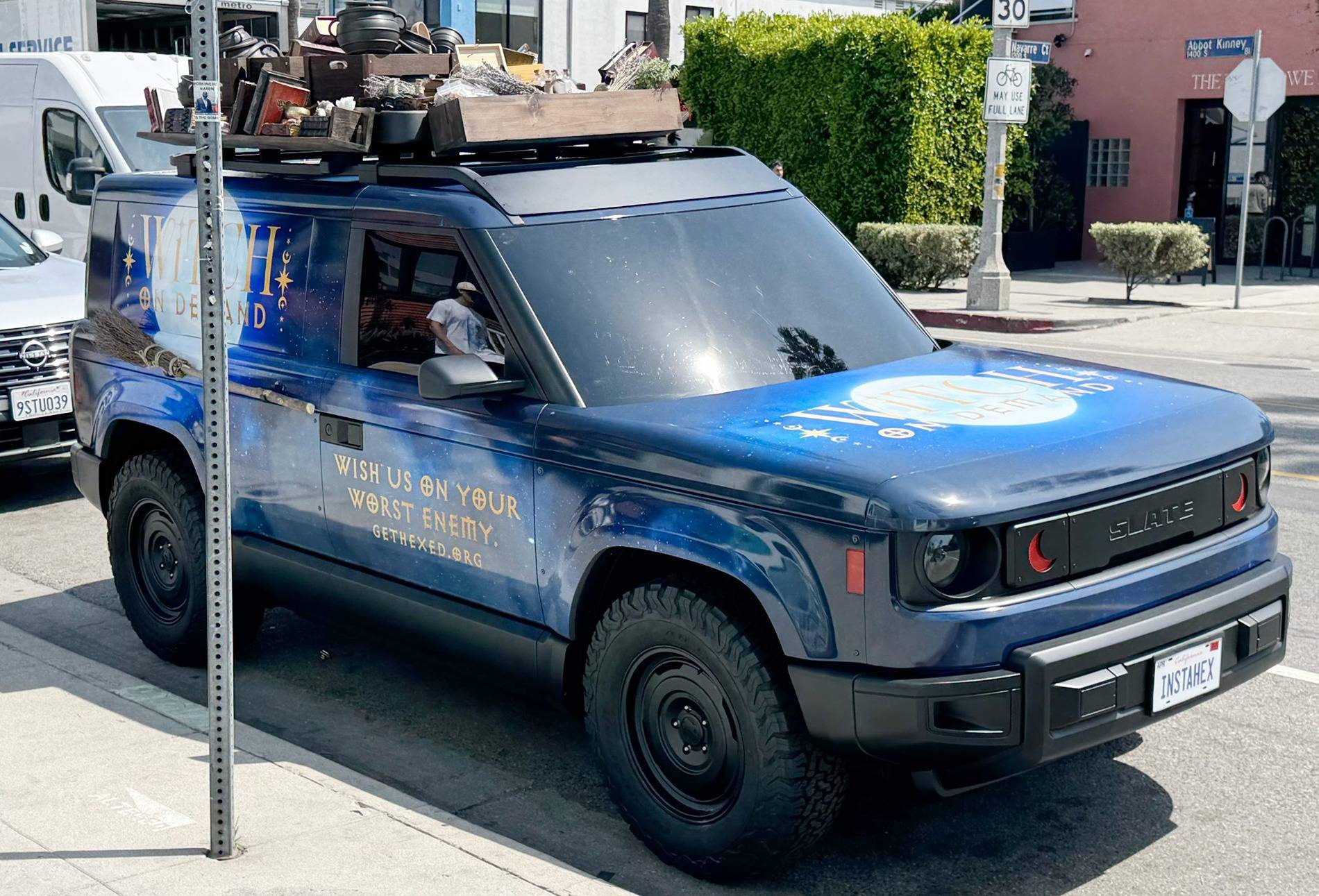 Slate Auto Pickup Truck New Slate configurations (with caps / toppers) spotted in Los Angeles slate_witch_2-scaled (1)