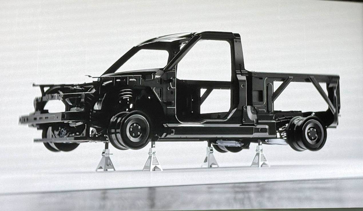 Slate Auto Pickup Truck Engineering deep dive: Slate EV truck chassis, body, battery, safety, suspension, underbody undercarriage slate_7588-1