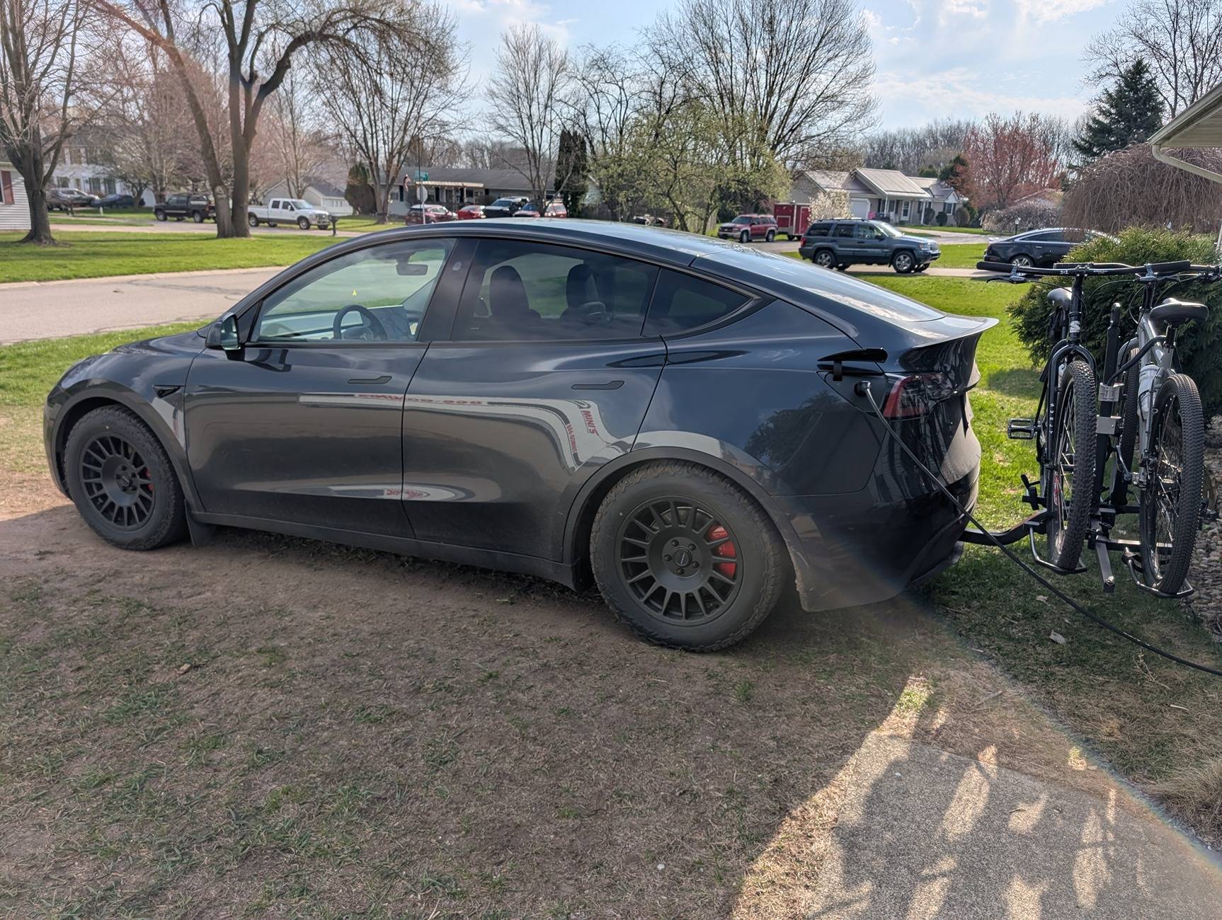 Slate Auto Pickup Truck Suspension Poll: Lifted, Lowered, or Standard Height? PXL_20250418_132530654