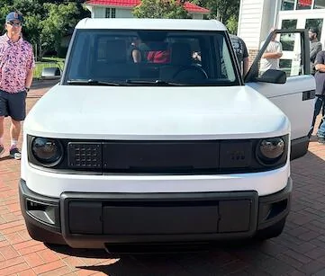Slate Auto Pickup Truck Your questions answered AND 360 photos! (saw white Slate & met team members in Warsaw) White_Slate_Front_Vi