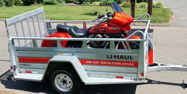 Slate Auto Pickup Truck Report: Slate Factory Delivery Under Consideration! Would Take Place In This Room U-Haul_MC_Trailer