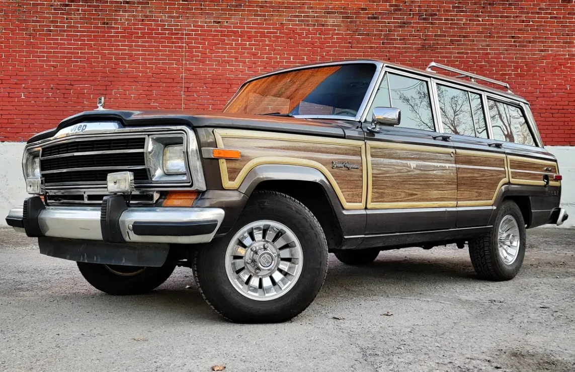 Slate Auto Pickup Truck Slate woody edition Wagoneer