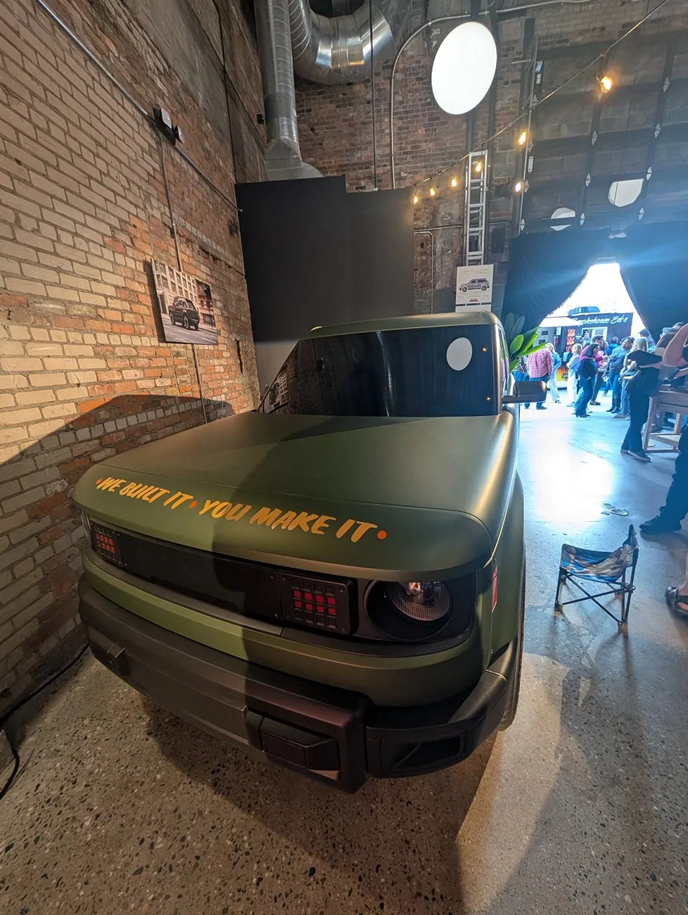 Slate Auto Pickup Truck Slate Auto Custom Garage - Event Photos (Oct 16) G3bVHB6XEAEgREB