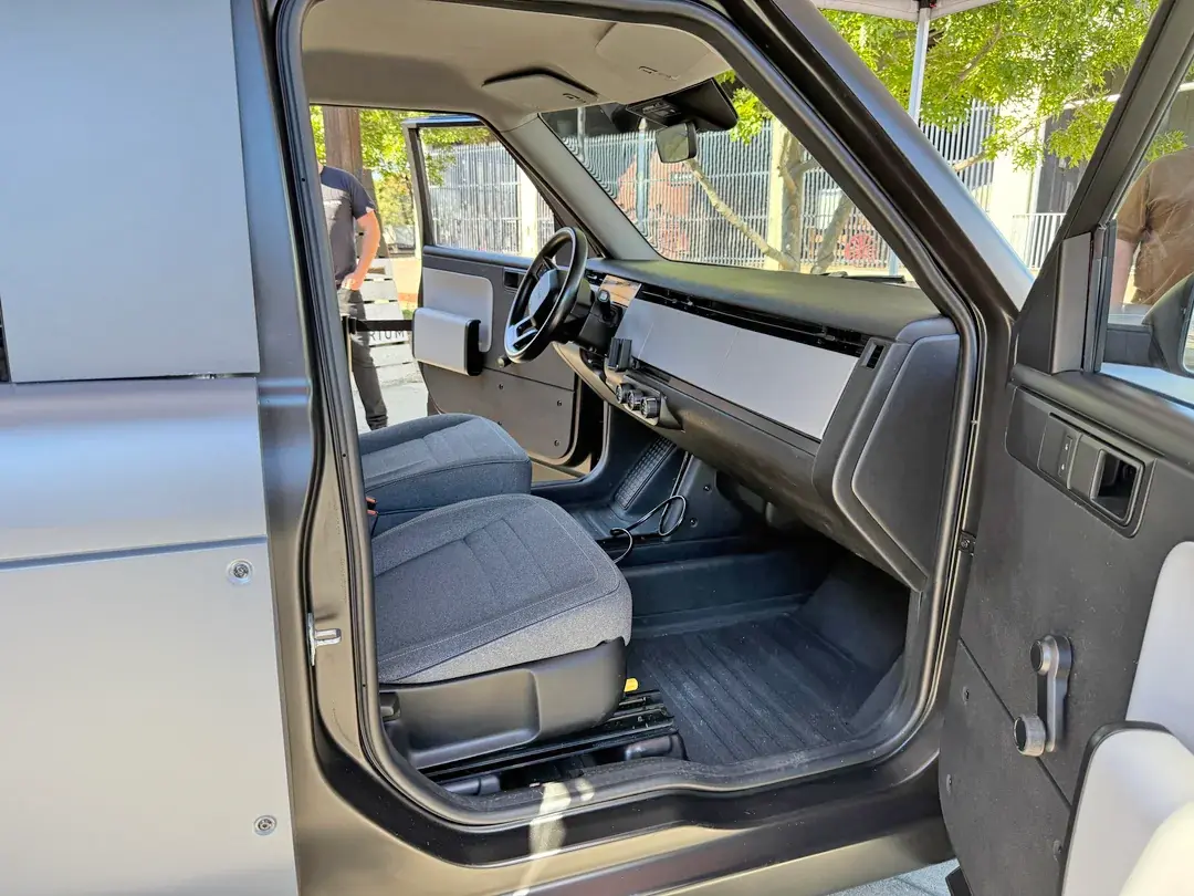 Slate Auto Pickup Truck Slate SUV kit (rear window open) on display in Sacramento Slate w: SUV kit on display at the Atrium in Sacramento 3
