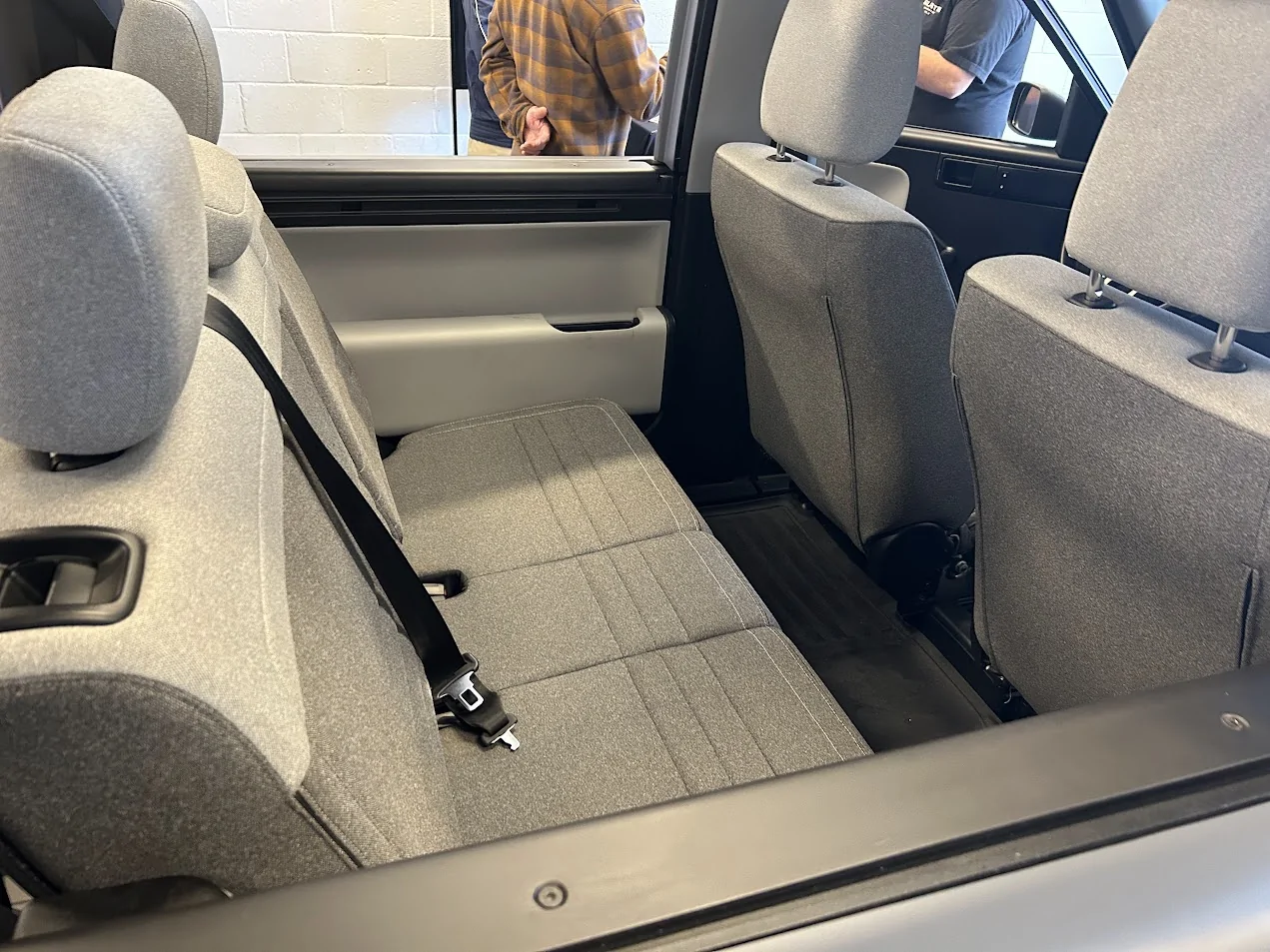 Slate Auto Pickup Truck [Charlotte NC] Open-Air Slate SUV prototype photos & impressions - November 2025 slatetruck-2025-back set