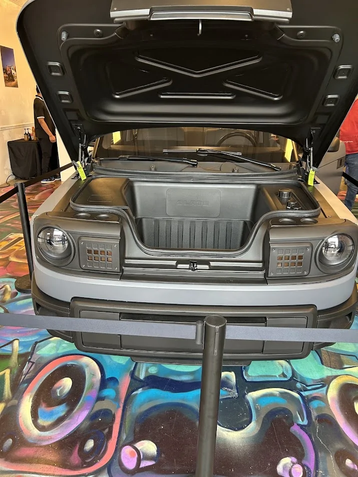 Slate Auto Pickup Truck [Charlotte NC] Open-Air Slate SUV prototype photos & impressions - November 2025 slatetruck-2025-frunk