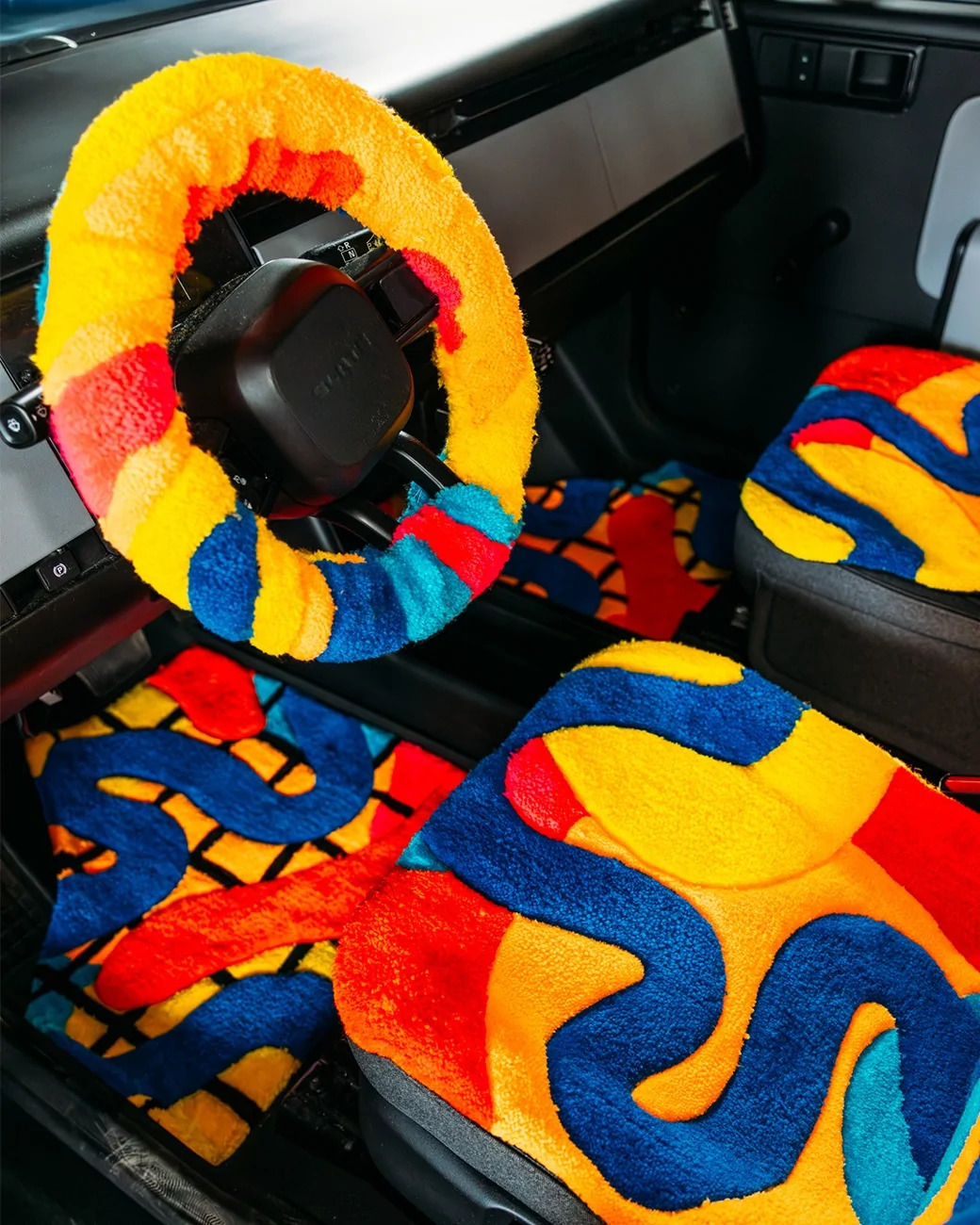 Slate Auto Pickup Truck Custom seat covers & steering wheel cover for Slate by Madeline Ronzoni (Happy Rugs) Custom seat covers & steering wheel cover by Madeline Ronzoni (Happy Rugs) 4