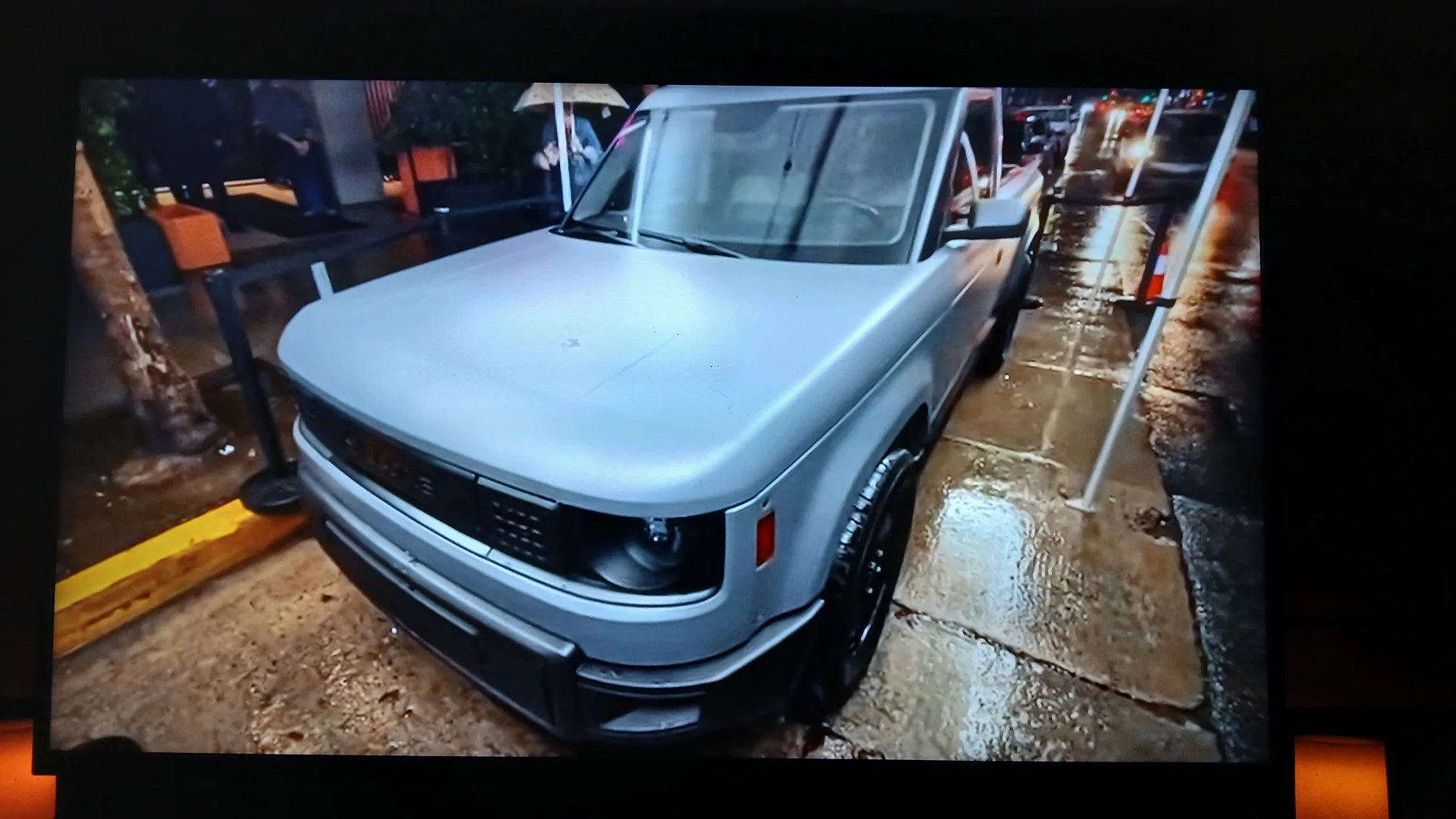 Slate Auto Pickup Truck New TFL Truck Slate video from LA 20251121_072648