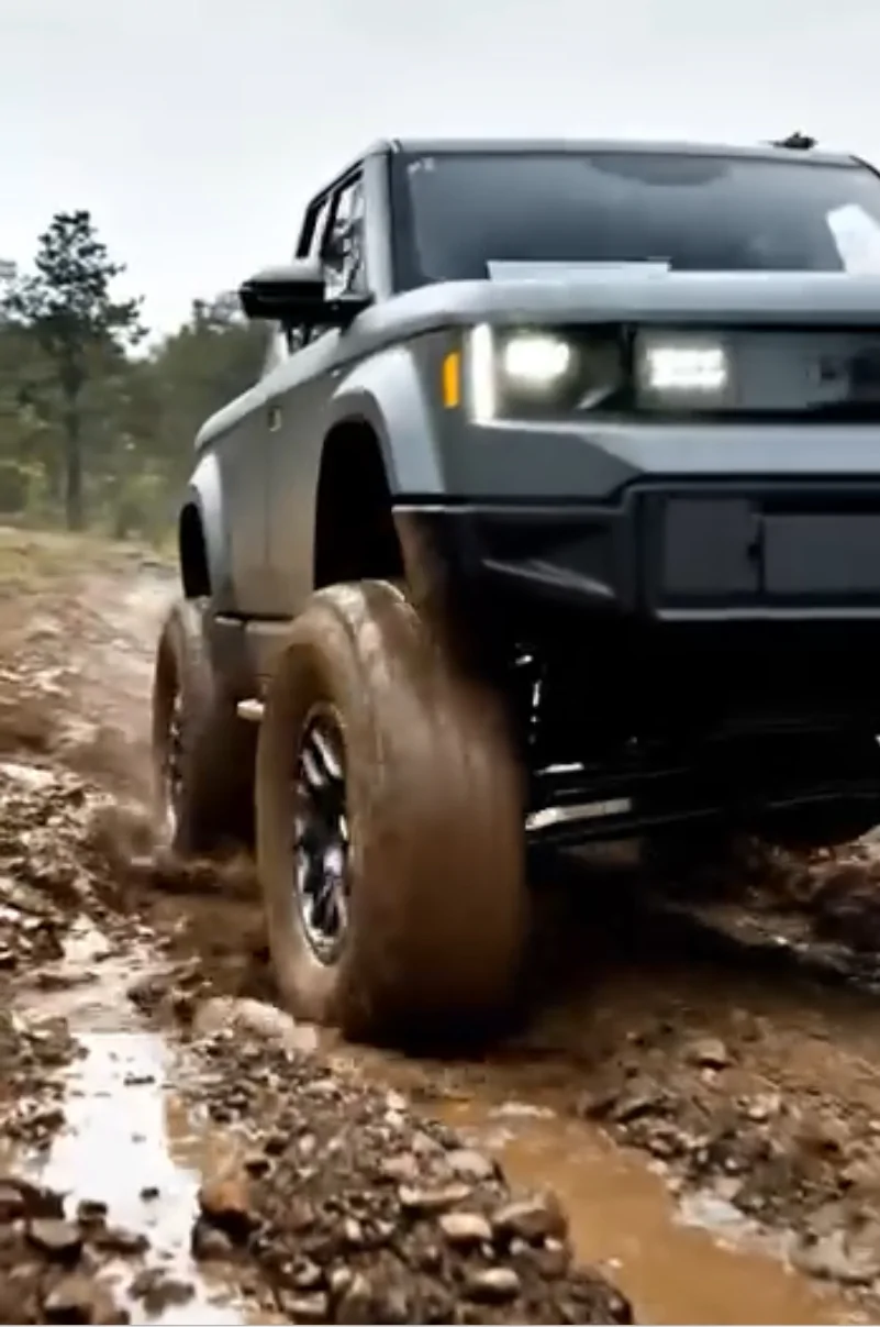 Slate Auto Pickup Truck Is an extreme Slate Off-Road version possible? (AI video imagines one) IMG_2441