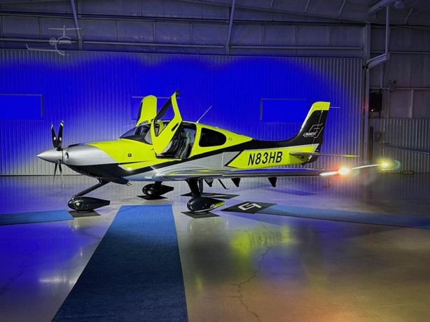 Slate Auto Pickup Truck Who’s Reserving the Slate EV: Everyday Americans, Young Professionals, New Drivers, Contemporary Seniors, Auto Enthusiasts im