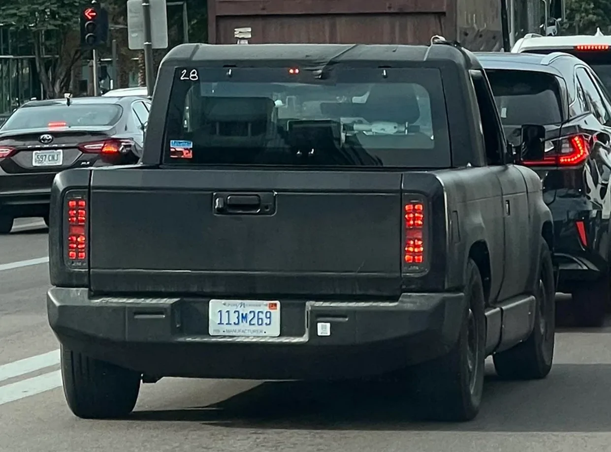 Slate Auto Pickup Truck 2 Slate trucks spotted on road in Arizona 1766894282801-0n