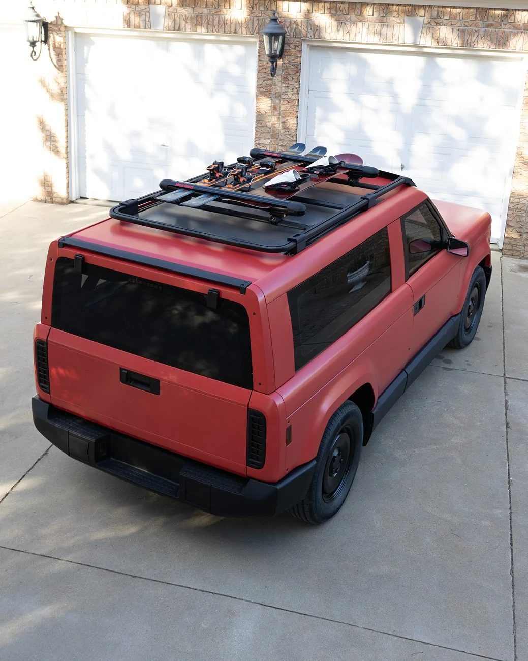 Slate Auto Pickup Truck Slate OEM roof rack hauling roof cargo box, skis, snowboard, sled... Slate OEM roof rack hauling roof cargo box, skis, snowboards, sled...2