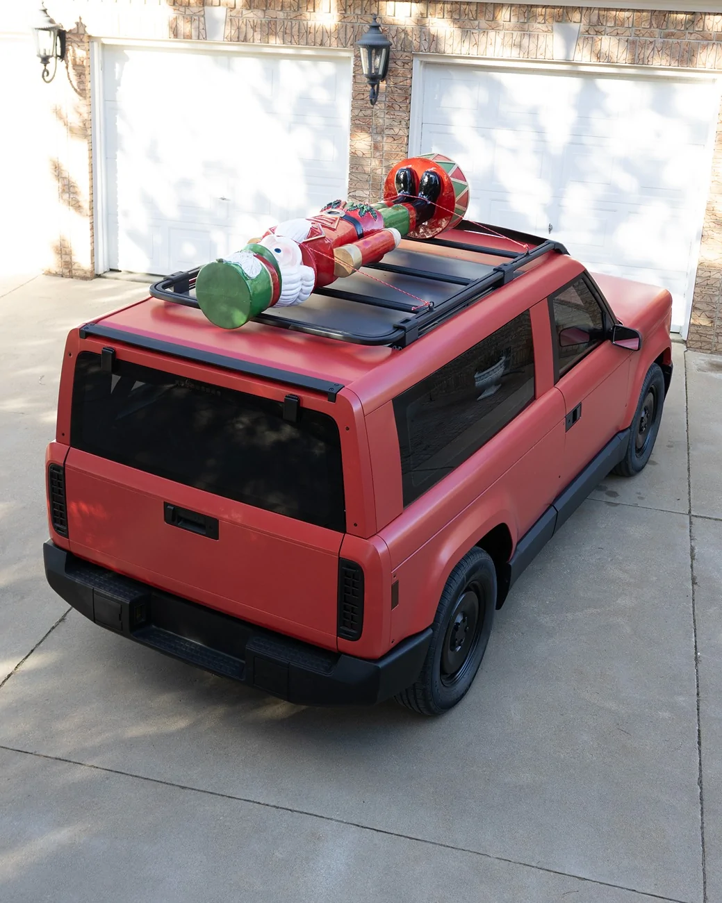 Slate Auto Pickup Truck Slate OEM roof rack hauling roof cargo box, skis, snowboard, sled... Slate OEM roof rack hauling roof cargo box, skis, snowboards, sled...4