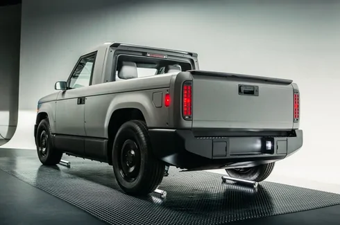 Slate Auto Pickup Truck Video: Slate SUV top rear glass hinge flips up + cargo area room / size (relative to hockey bag) Slate_Pickup_Rear_Window_Removed-2