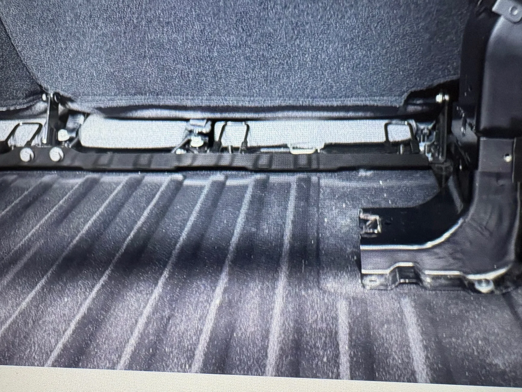 Slate Auto Pickup Truck Back seats fold with no bump? IMG_3464