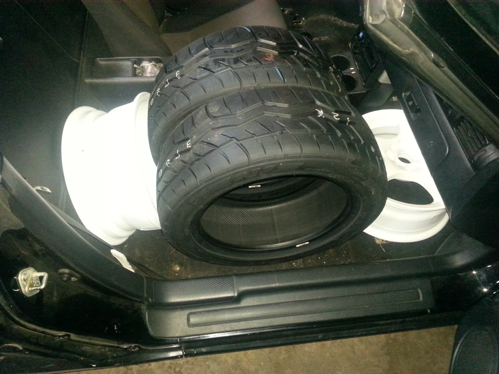 Slate Auto Pickup Truck Bed notches for crossbars / 4x4 wood useful to create platform, scaffold & more 20140930_221446