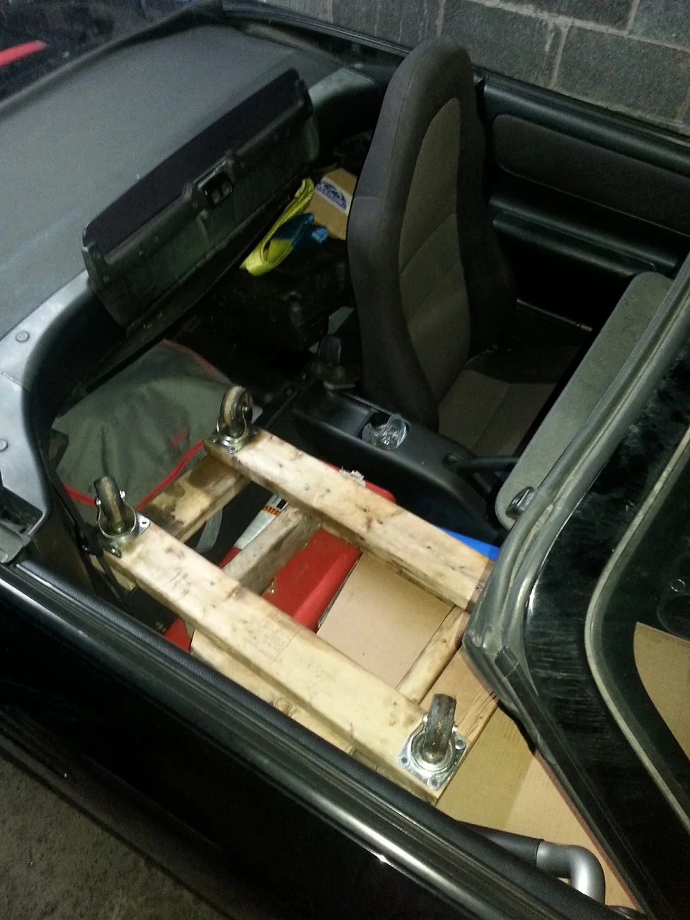 Slate Auto Pickup Truck Bed notches for crossbars / 4x4 wood useful to create platform, scaffold & more 20140529_205114