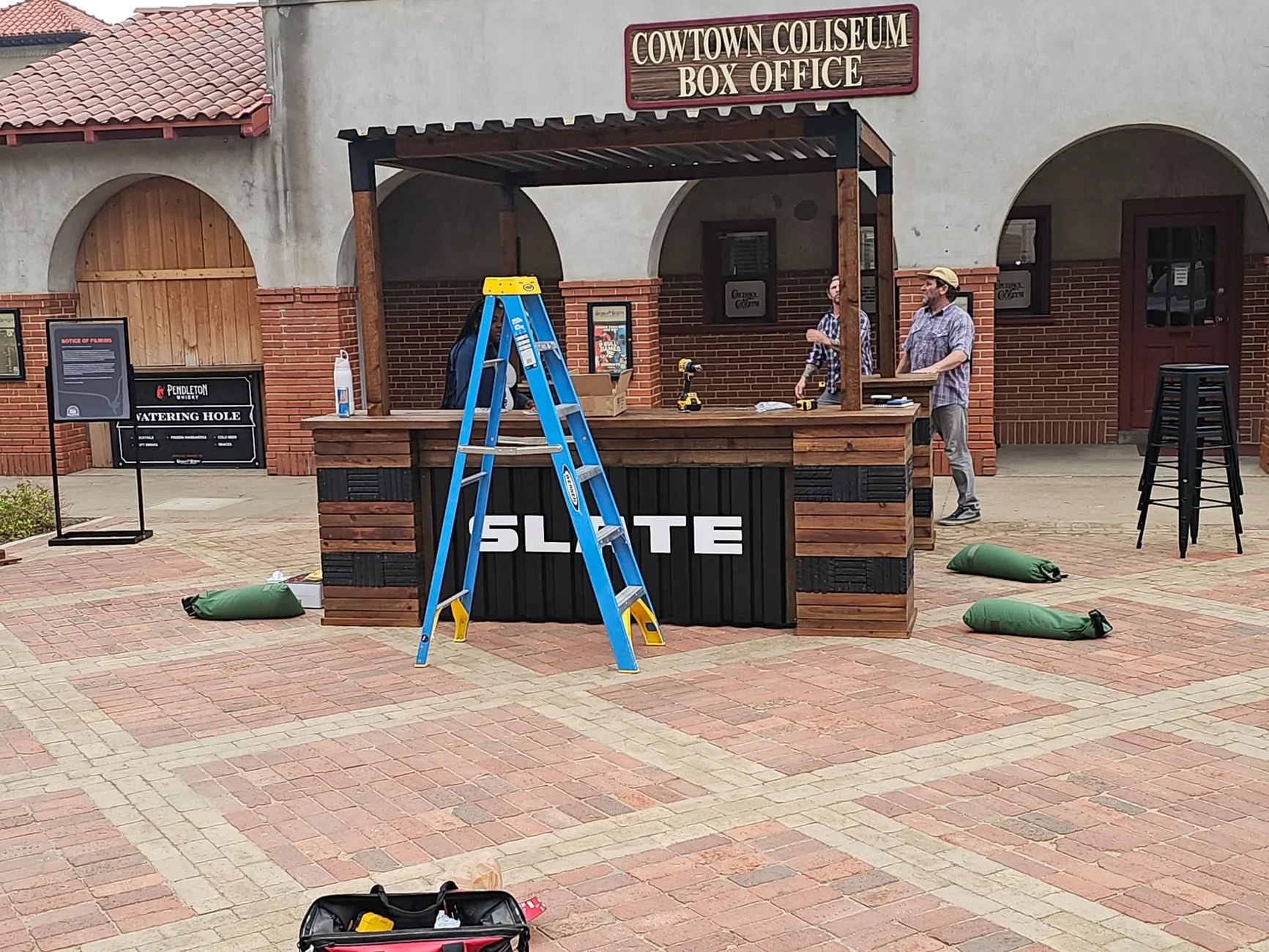 Slate Auto Pickup Truck Fort Worth Showing - Who's Going? 1000016095