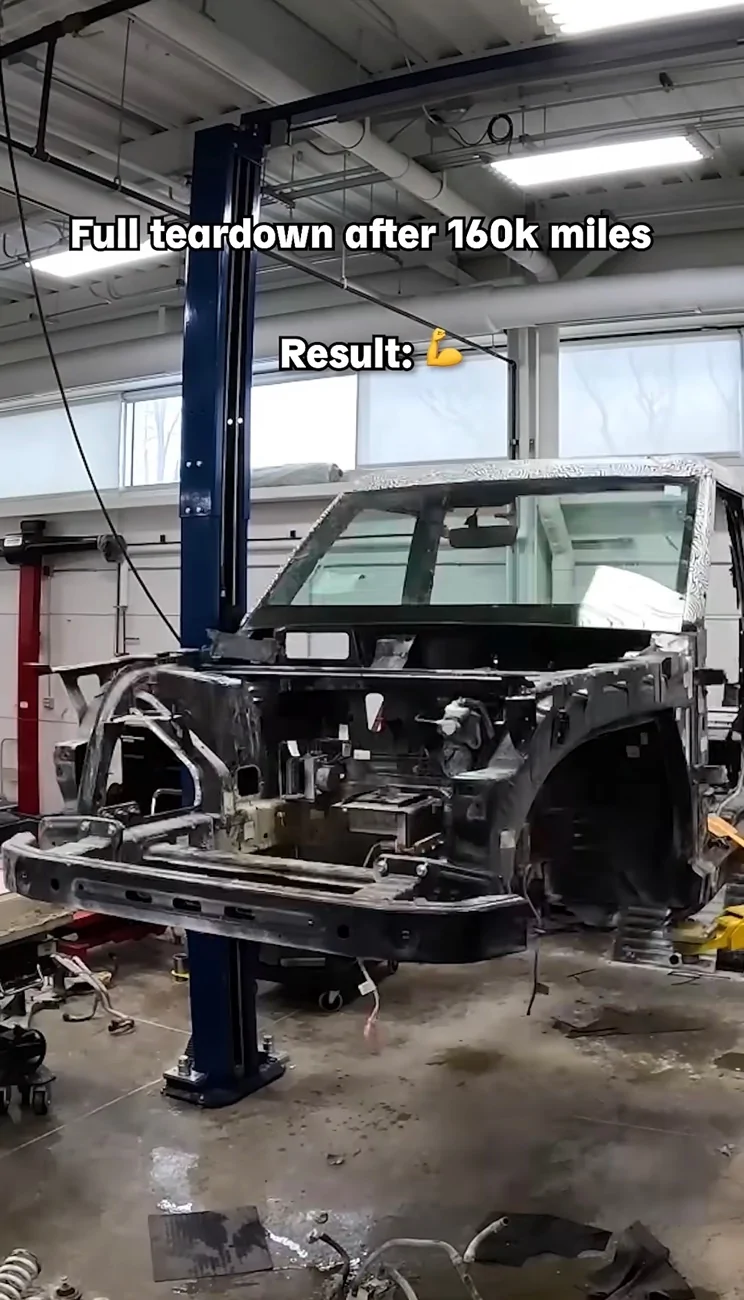 Slate Auto Pickup Truck Slate full teardown after 160K miles IMG_6781