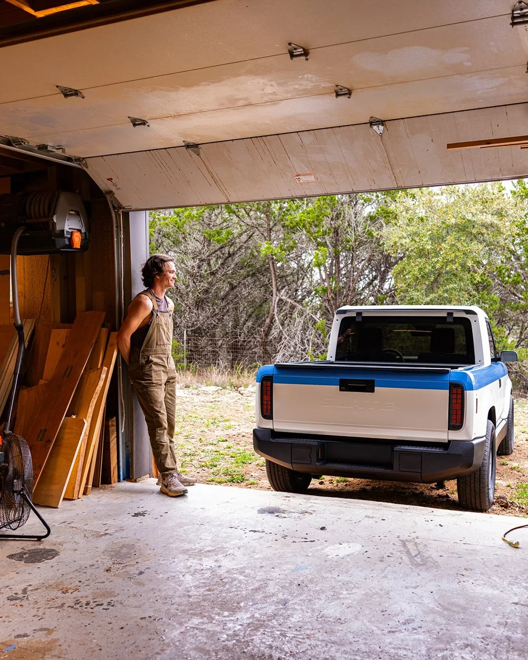 Slate Auto Pickup Truck Videos: Slate hauling furniture & hockey gear slate pickup truck white blue wrap white wheels 2