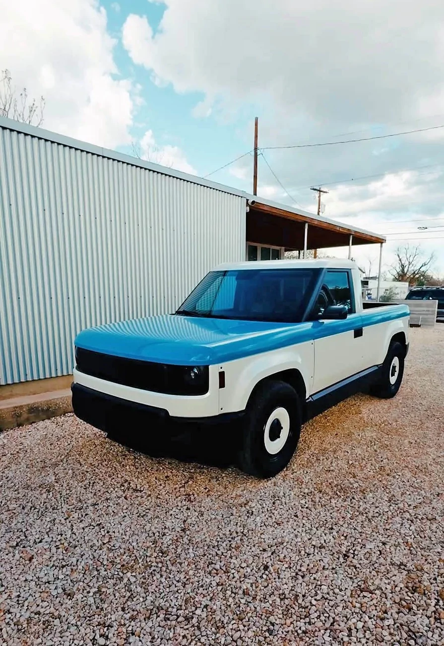 Slate Auto Pickup Truck Videos: Slate hauling furniture & hockey gear 671224192_17944620162175497_3113937447857321978_n