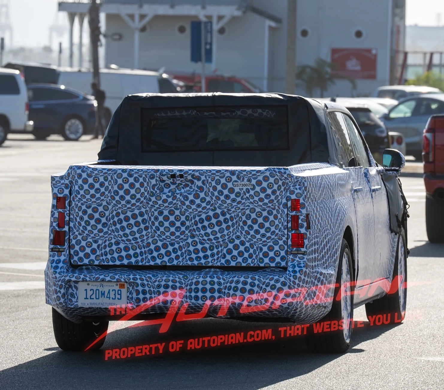 Slate Auto Pickup Truck Ford $30K EV pickup camo shots on theAutopian website 1781102902921-47