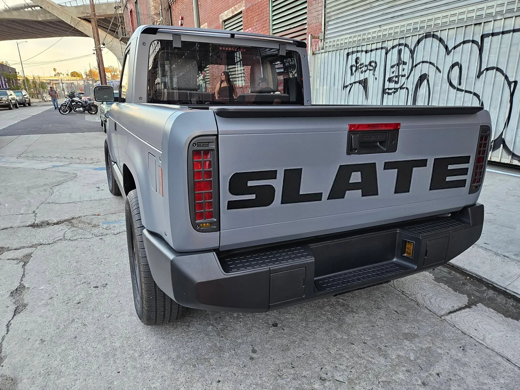 Slate Auto Pickup Truck Third Brake Lights 41483-1910981ed2f097fb668238051c044470