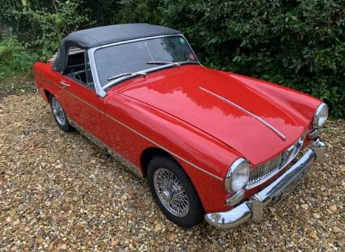 Slate Auto Pickup Truck On the fence - first vehicle for a teenager MG_Midget