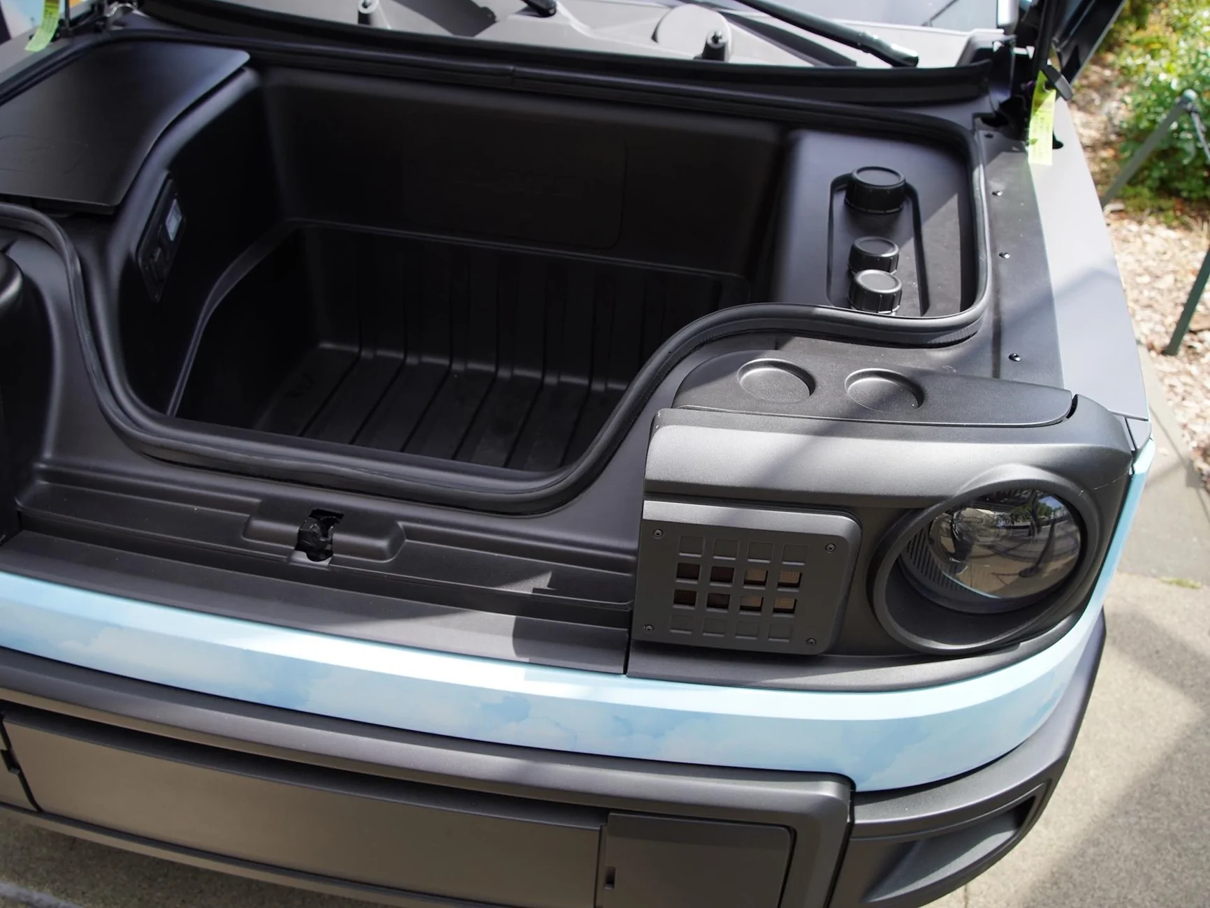 Slate Auto Pickup Truck Headlight/Hood Mod Thoughts IMG_3135