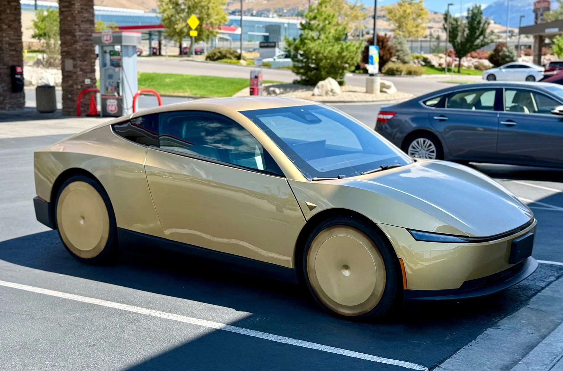 Slate Auto Pickup Truck Tesla Cybercab in phoenix 1787510734670-2l