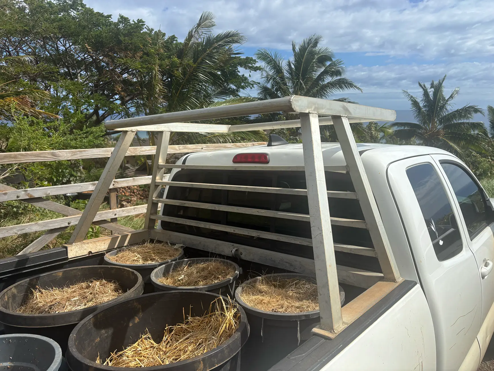 Slate Auto Pickup Truck Roof loading (on roof bars) concerns tempImageo7amA2