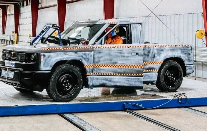 5 Star Crash Safety Rating goals being met by Slate truck in early crash tests ⭐️⭐️⭐️⭐️⭐️