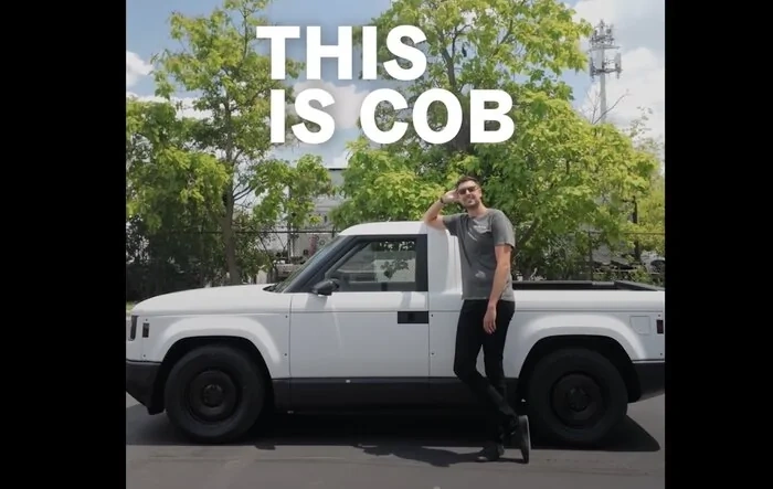 Video: Tall Person Tested (6'9") in Slate Driver's Seat