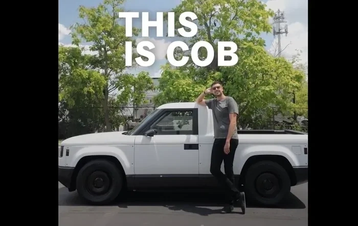 Video: Tall Person Tested (6'9") in Slate Driver's Seat